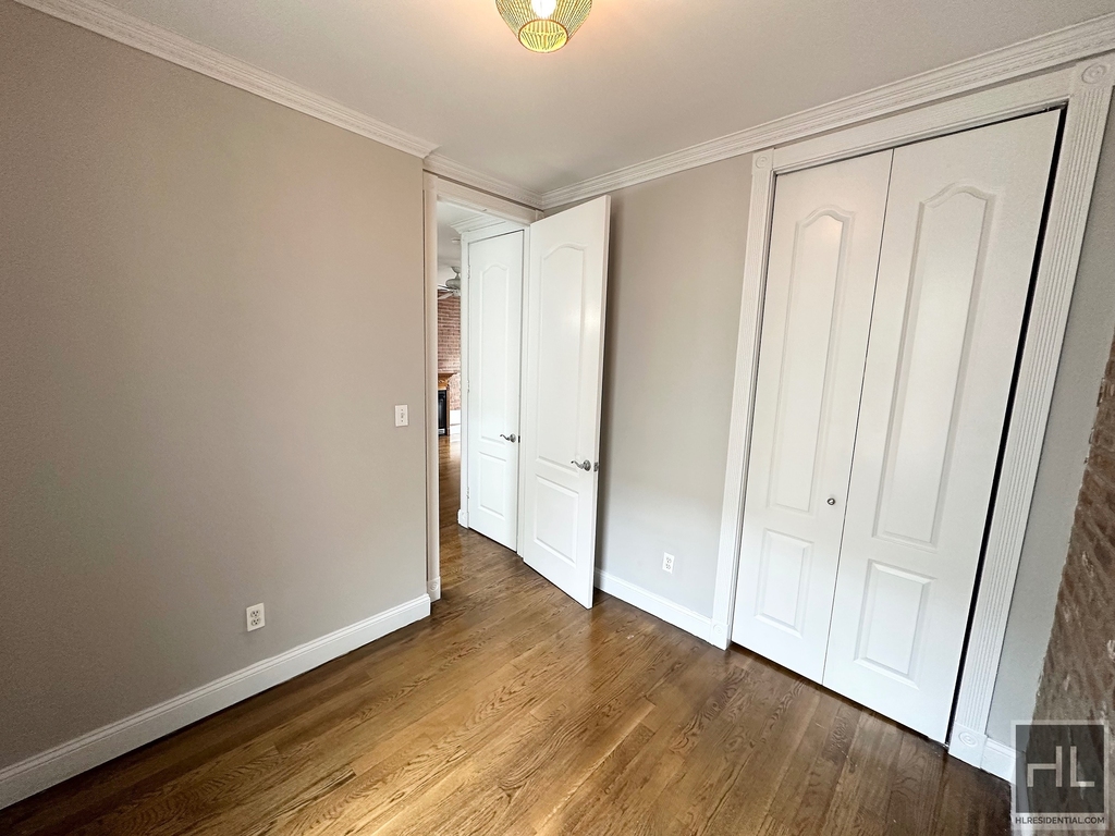 E 6th St. - Photo 3