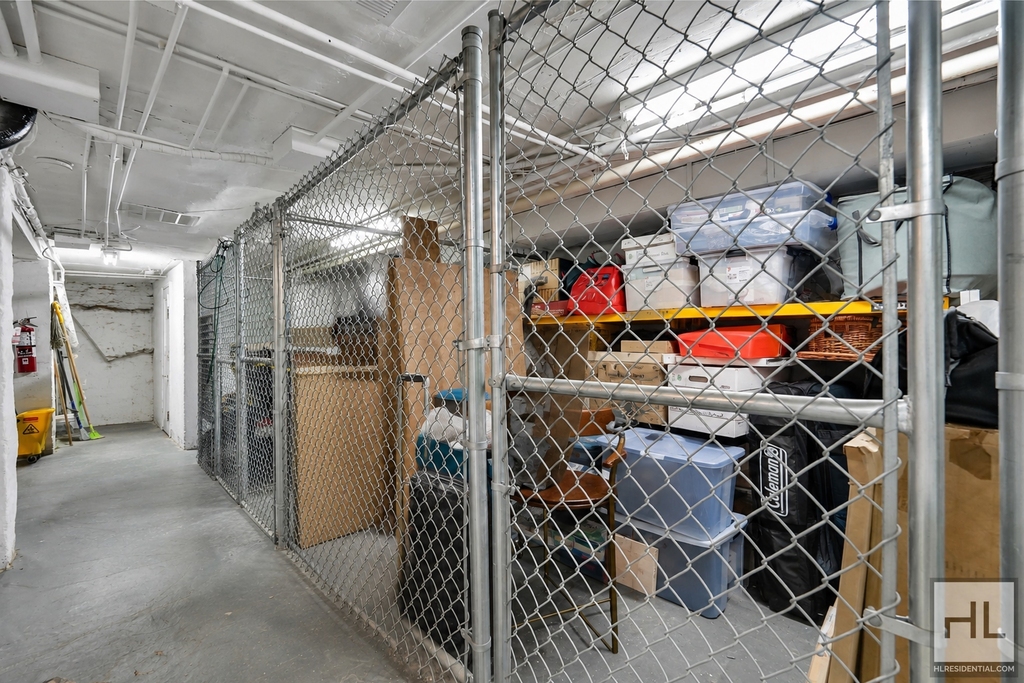 200 Saint Marks Avenue - Photo 9