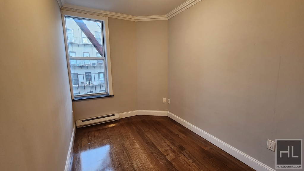 West 53 Street - Photo 2