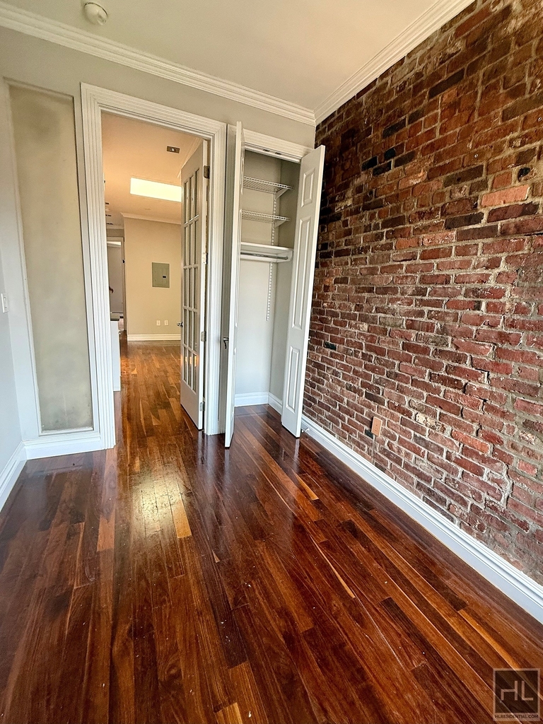 Ridge Street - Photo 2