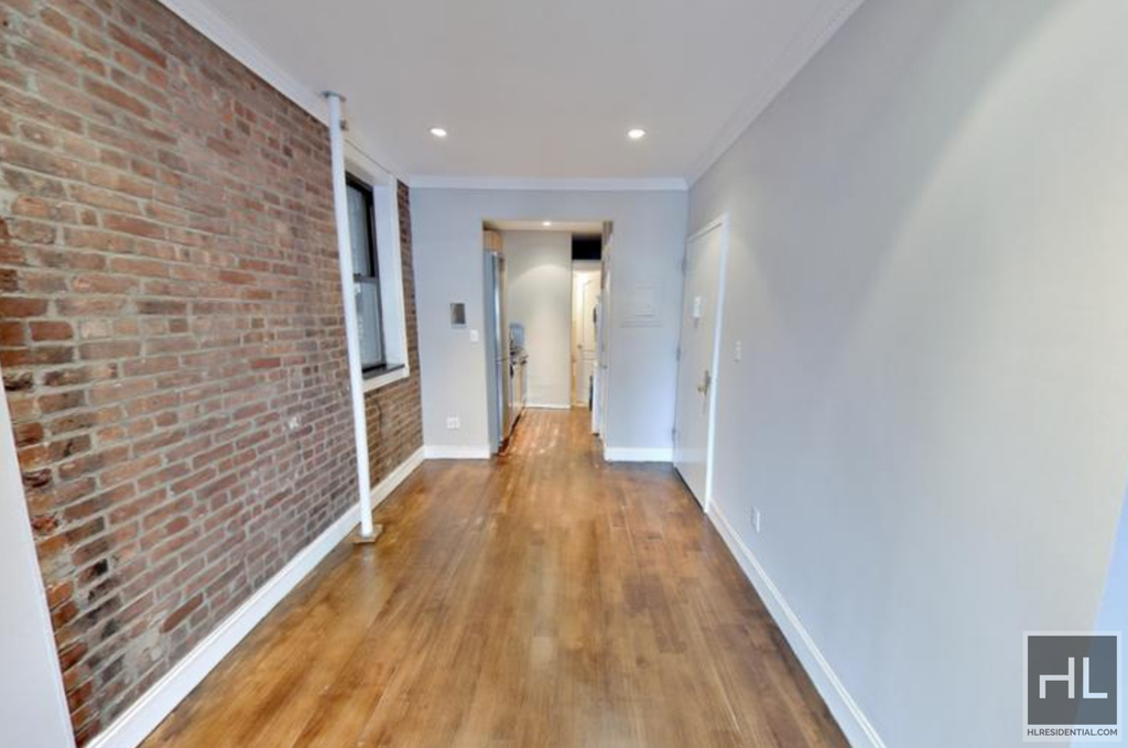10th Ave. - Photo 3
