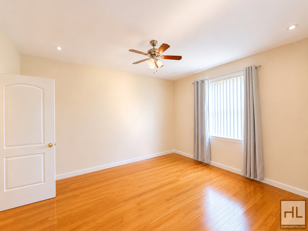 43 Avenue - Photo 7