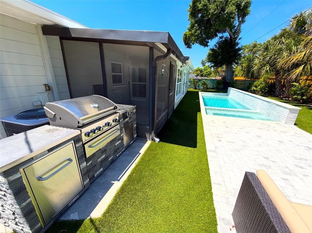 5813 26th Avenue N - Photo 7