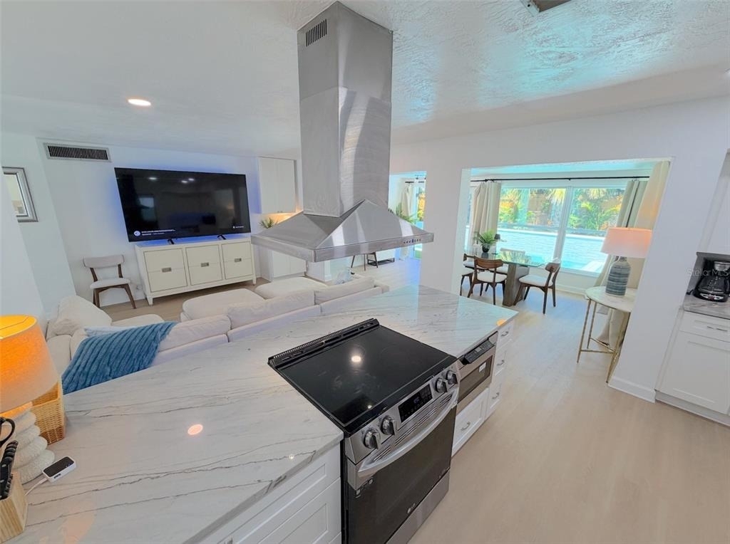 5813 26th Avenue N - Photo 4