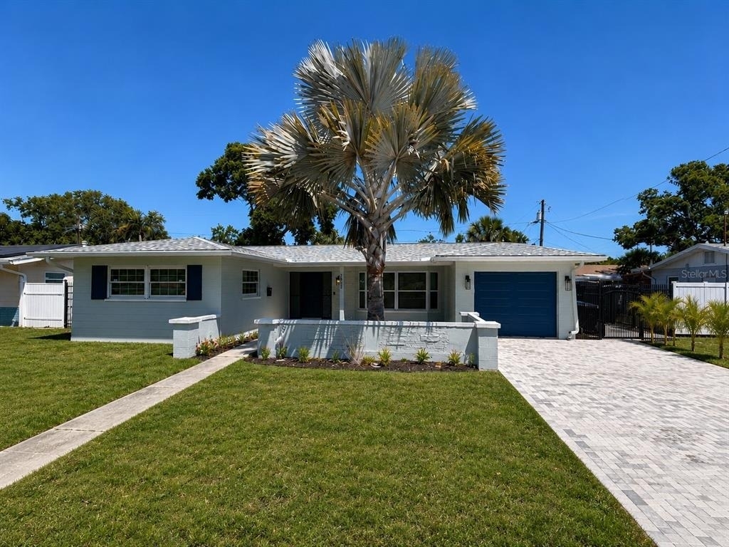 5813 26th Avenue N - Photo 0