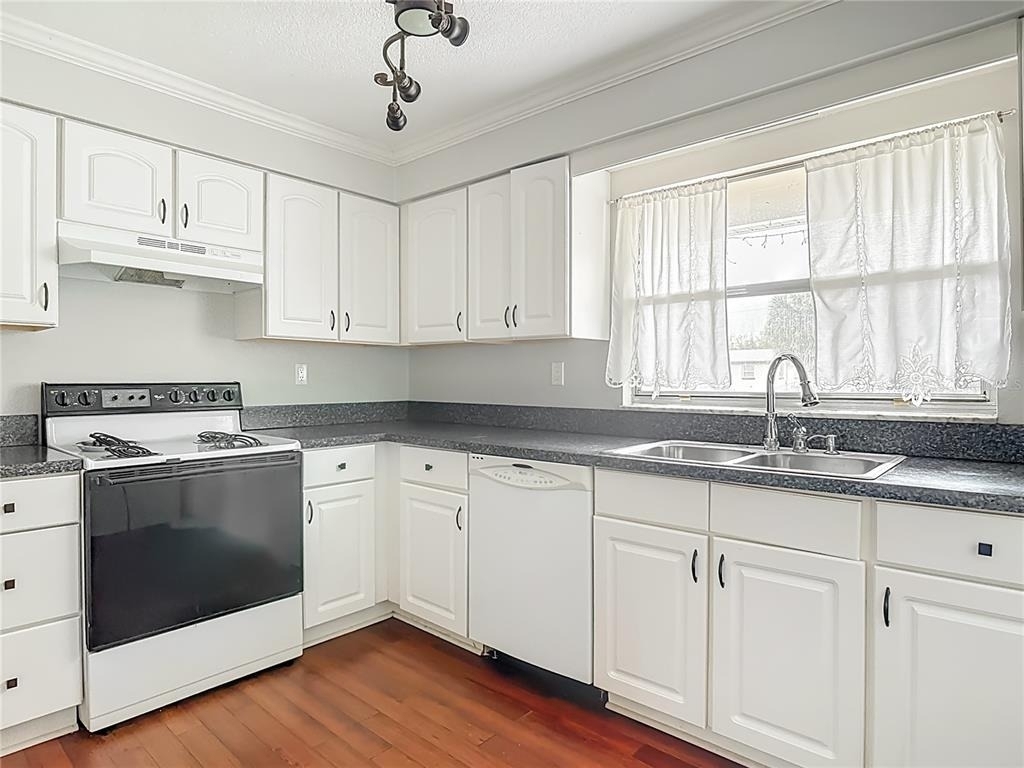 2971 Portsmouth Street - Photo 8