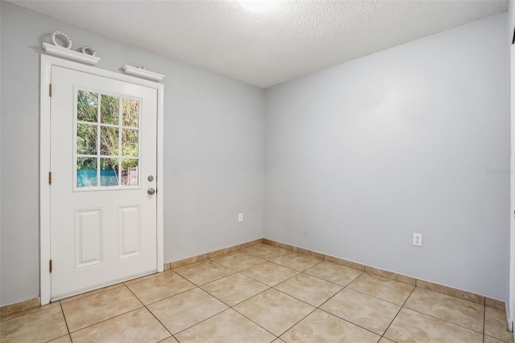 2720 S Sunrise Court - Photo 35