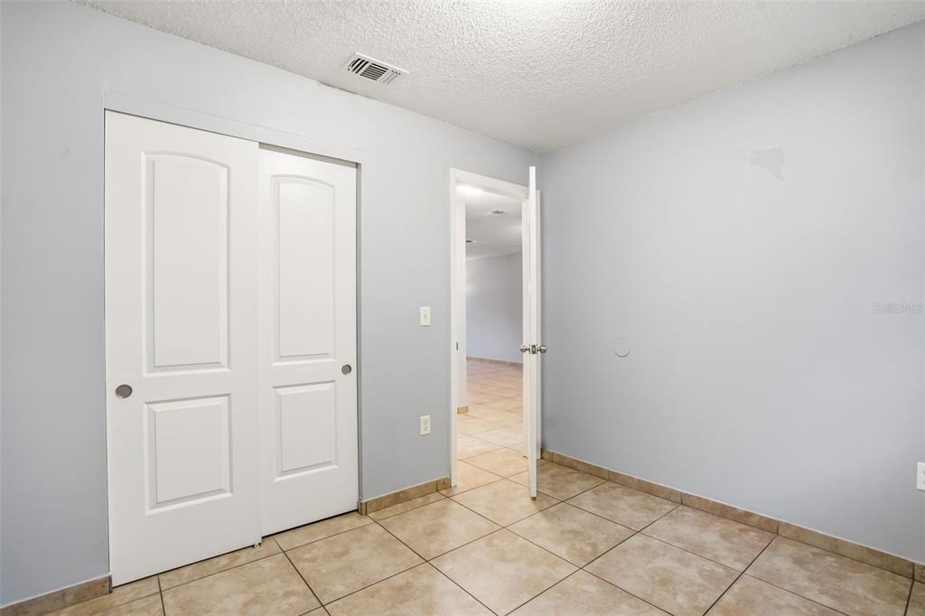 2720 S Sunrise Court - Photo 36