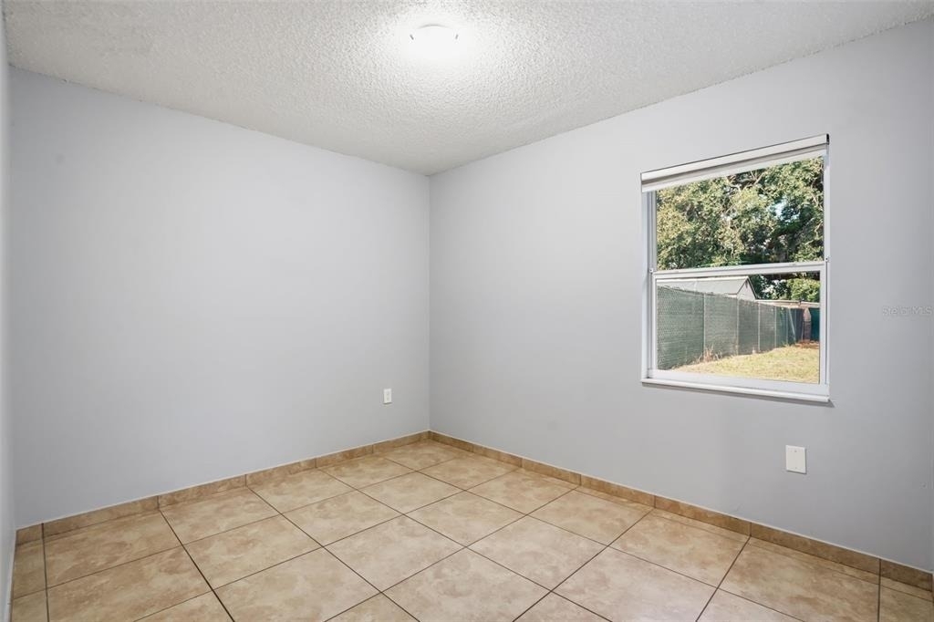 2720 S Sunrise Court - Photo 32
