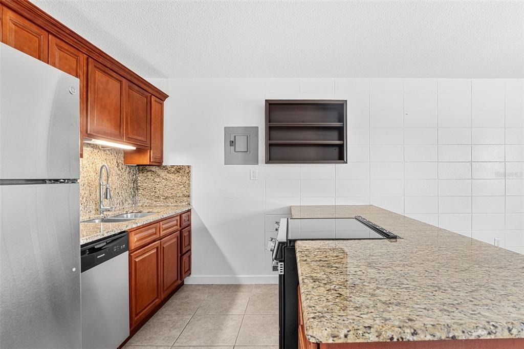 420 Tyler Avenue - Photo 12