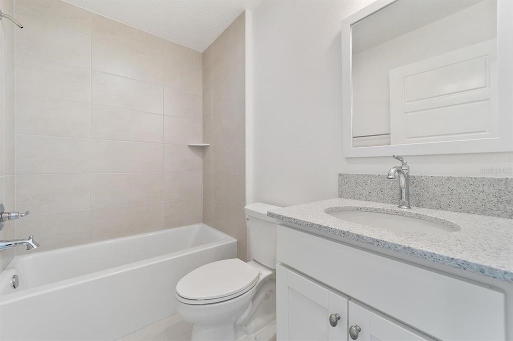 2421 Hobkirk Loop - Photo 26