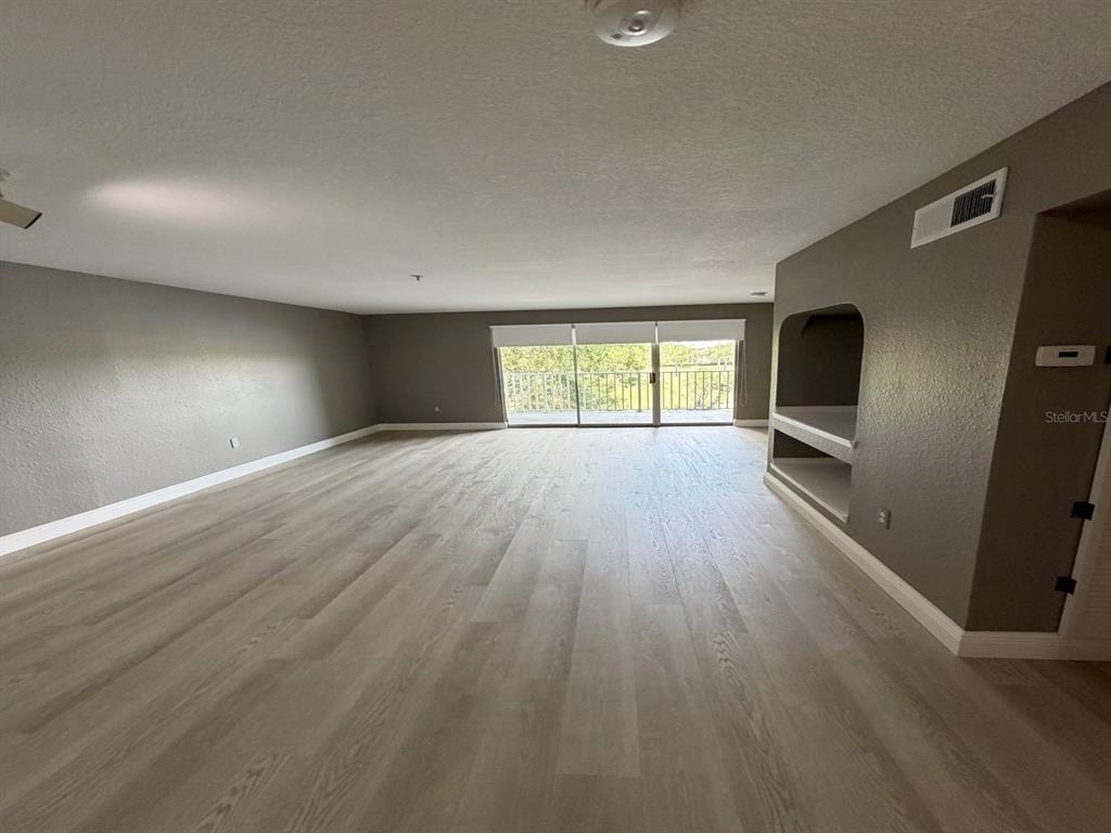 13803 Fairway Island Drive - Photo 1