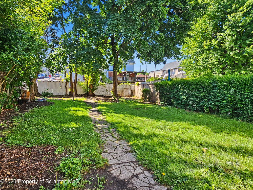 122 Willow Street - Photo 8