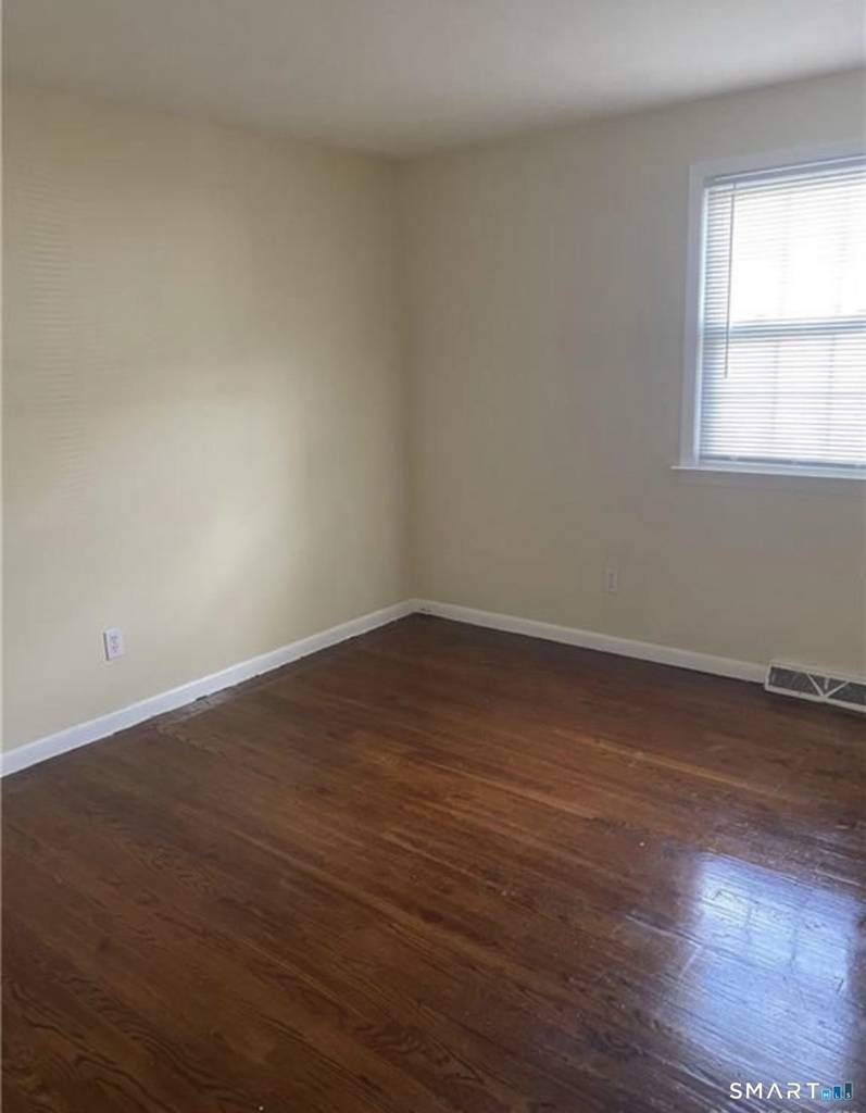 27 Manila Avenue - Photo 6