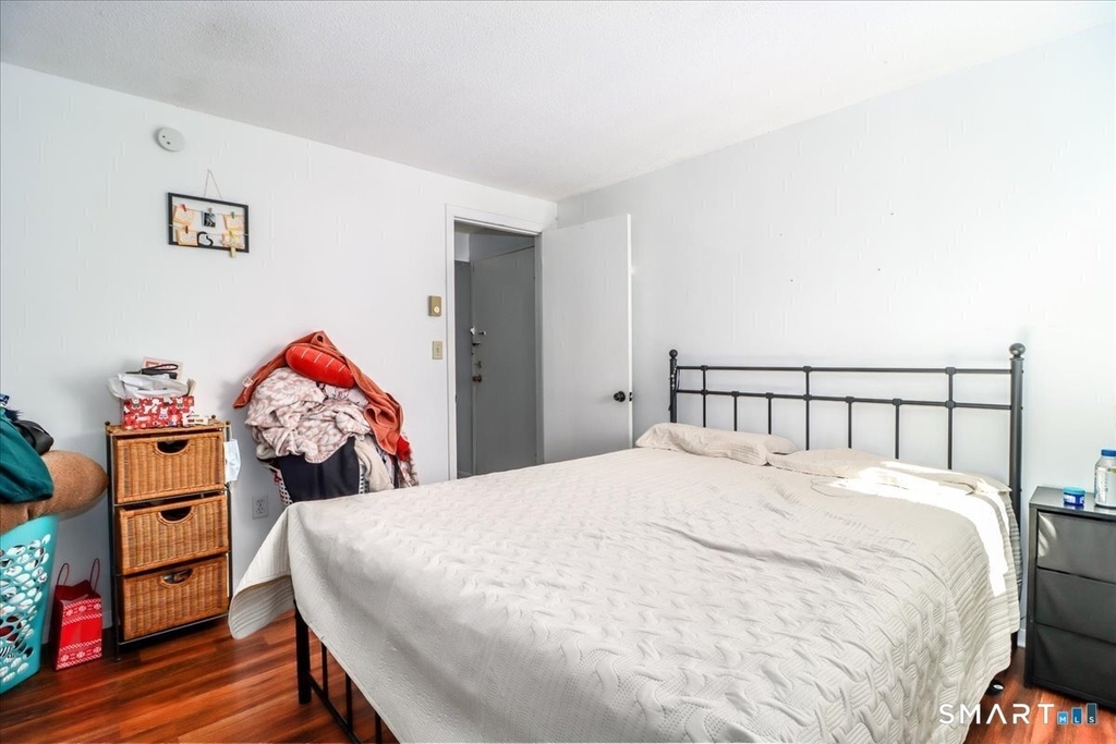 7 Padanaram Road - Photo 17