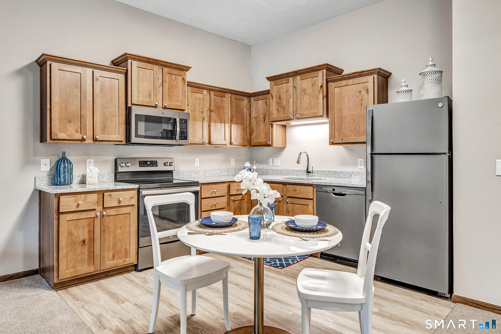 101 Oakview Drive - Photo 5