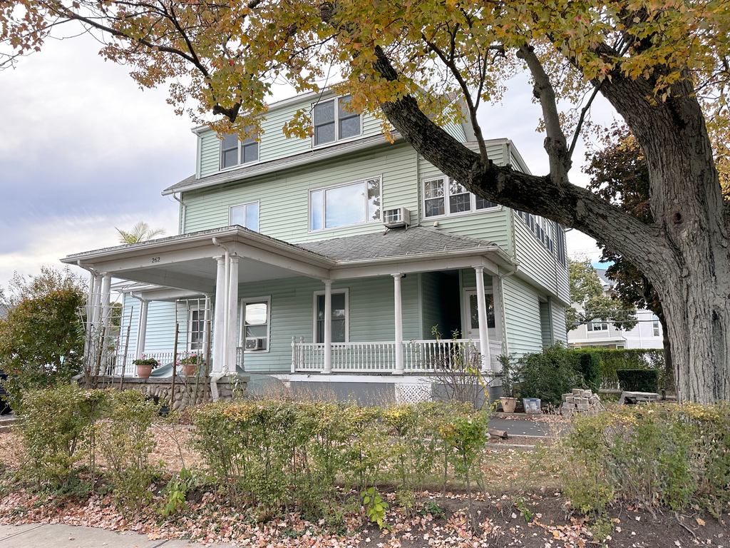 262 East Avenue - Photo 11