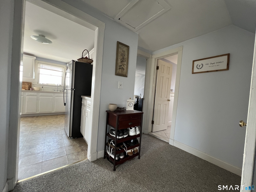 262 East Avenue - Photo 2