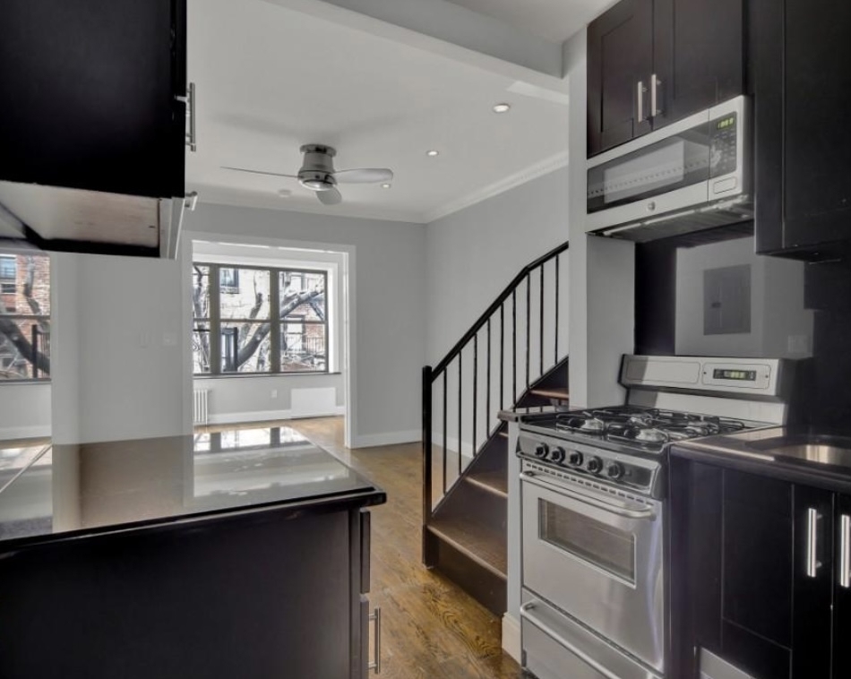 East 26th Street - Photo 2