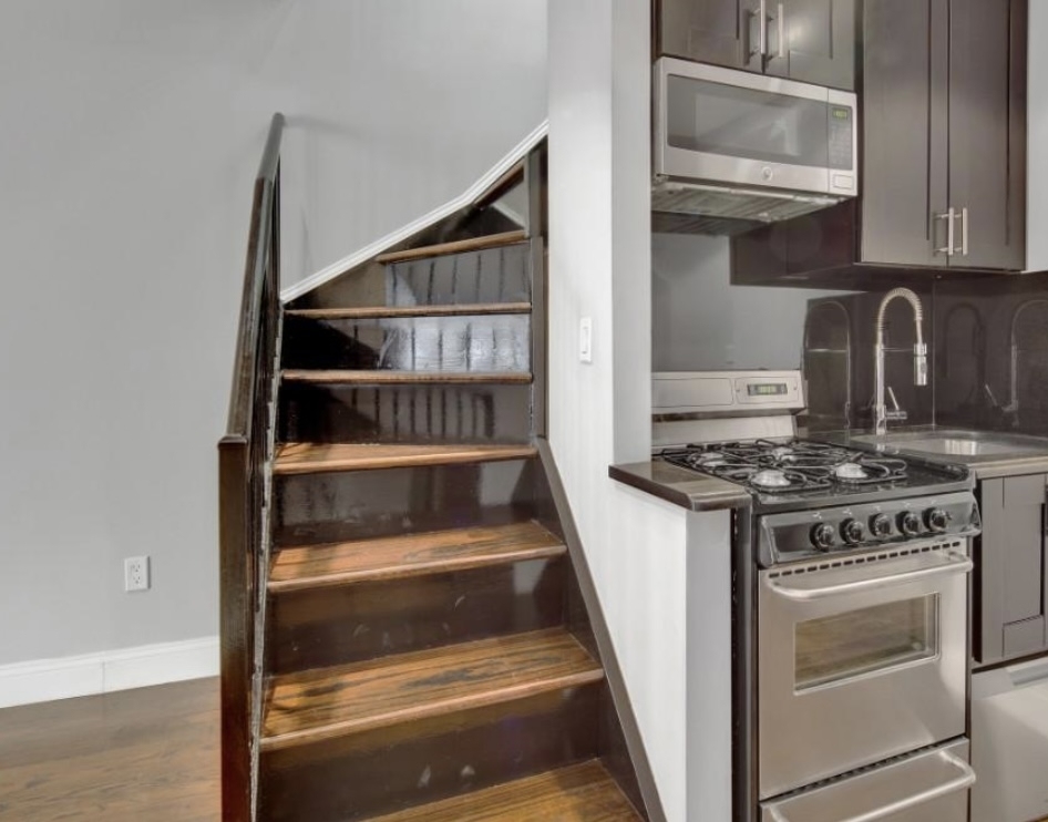 East 26th Street - Photo 3