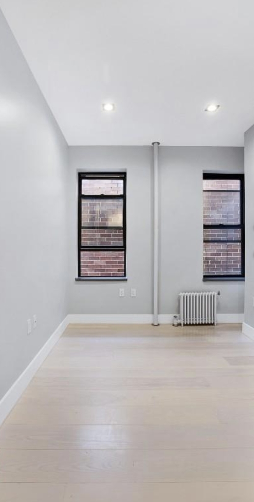 Stanton Street - Photo 5