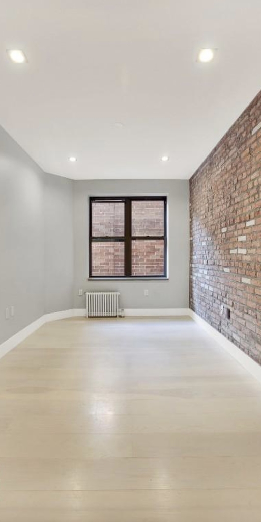 Stanton Street - Photo 4