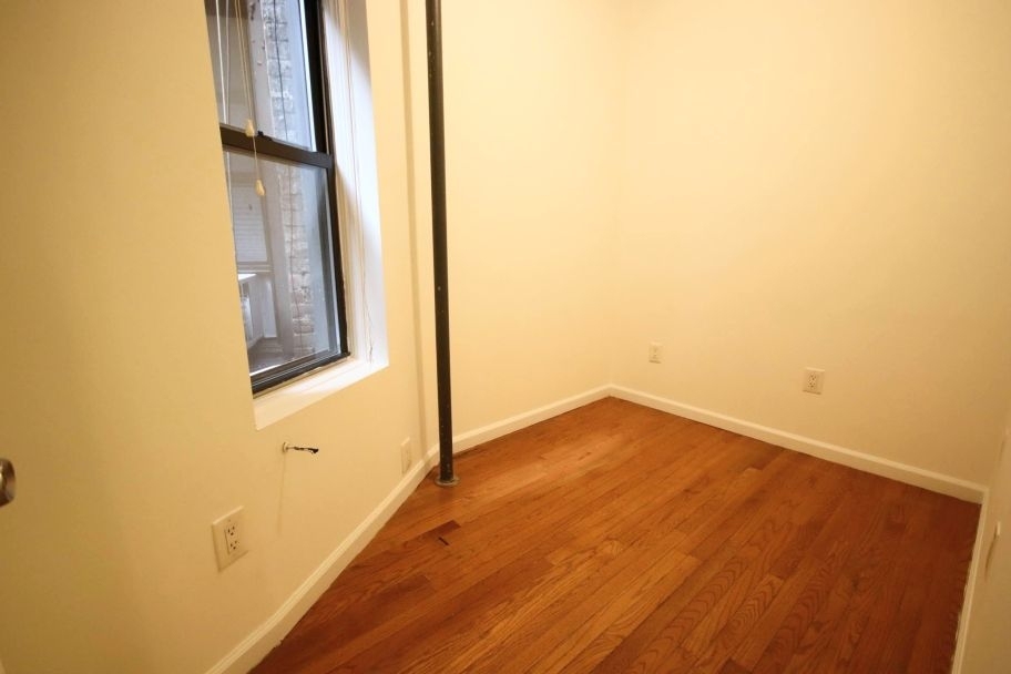  Jones Street - Photo 3