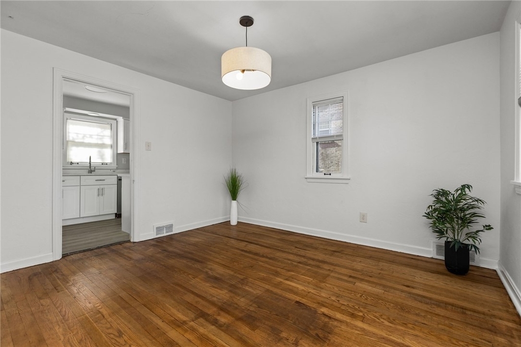 255 Gilkeson Rd - Photo 9