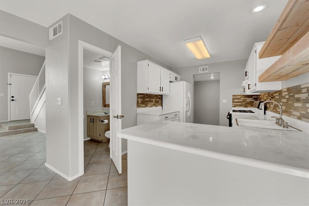 10148 Tree Bark Street - Photo 11