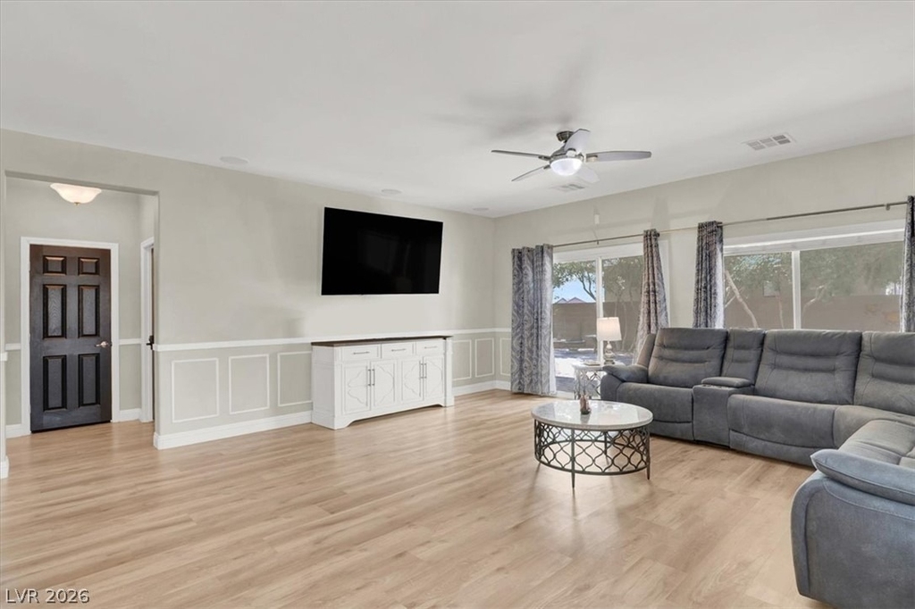 1405 Fantastic Court - Photo 12