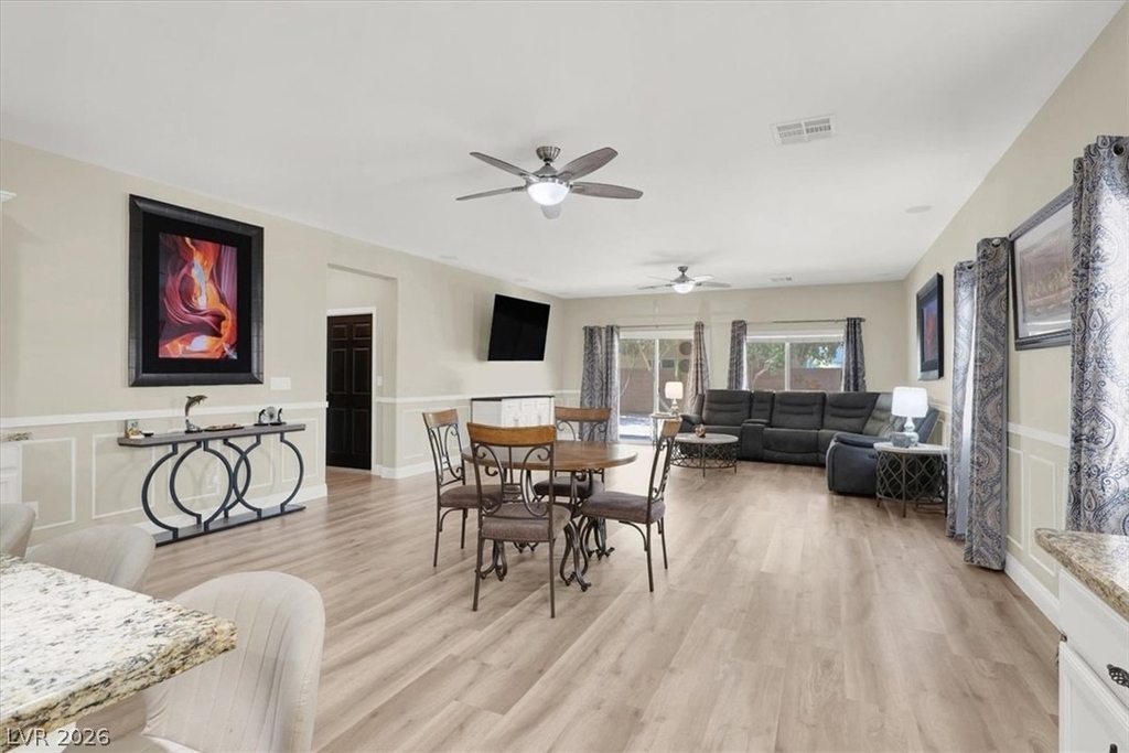 1405 Fantastic Court - Photo 10