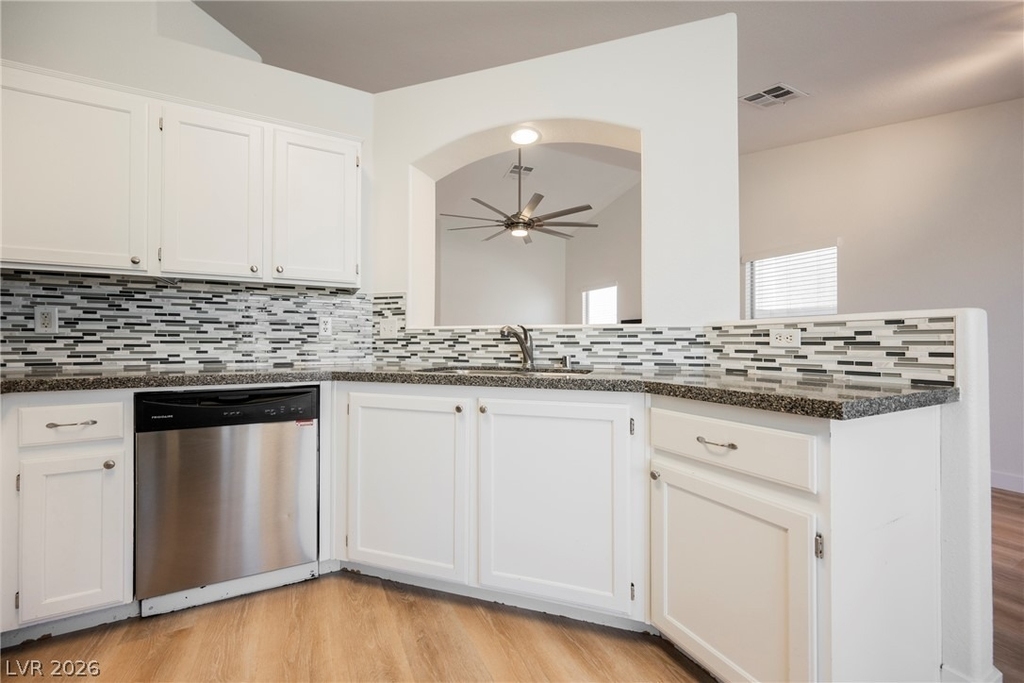 802 Airy Hill Street - Photo 18