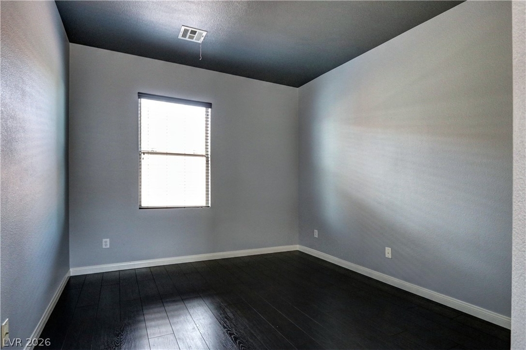 10471 Foggy Glen Avenue - Photo 4