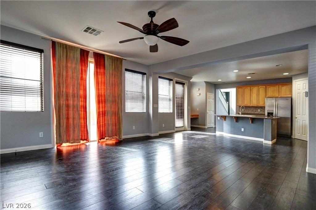 10471 Foggy Glen Avenue - Photo 6