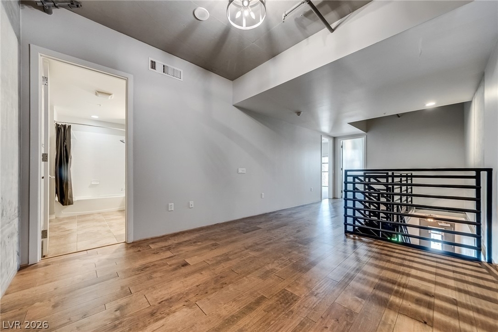 353 E Bonneville Avenue - Photo 10
