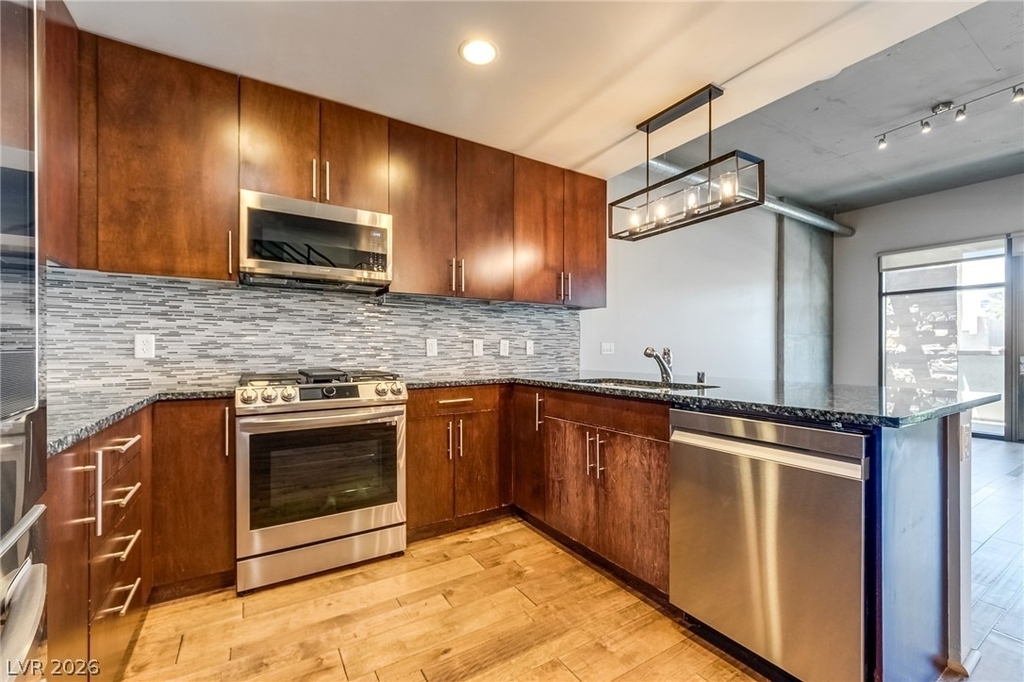 353 E Bonneville Avenue - Photo 7