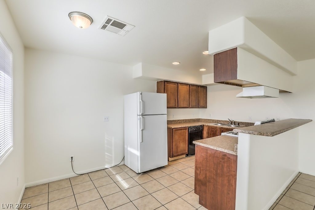 3127 N Walnut Road - Photo 6