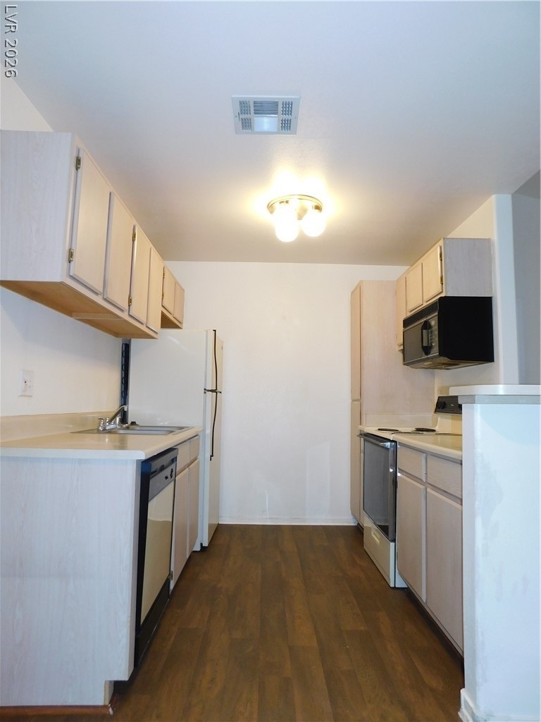 5221 Lindell Road - Photo 16
