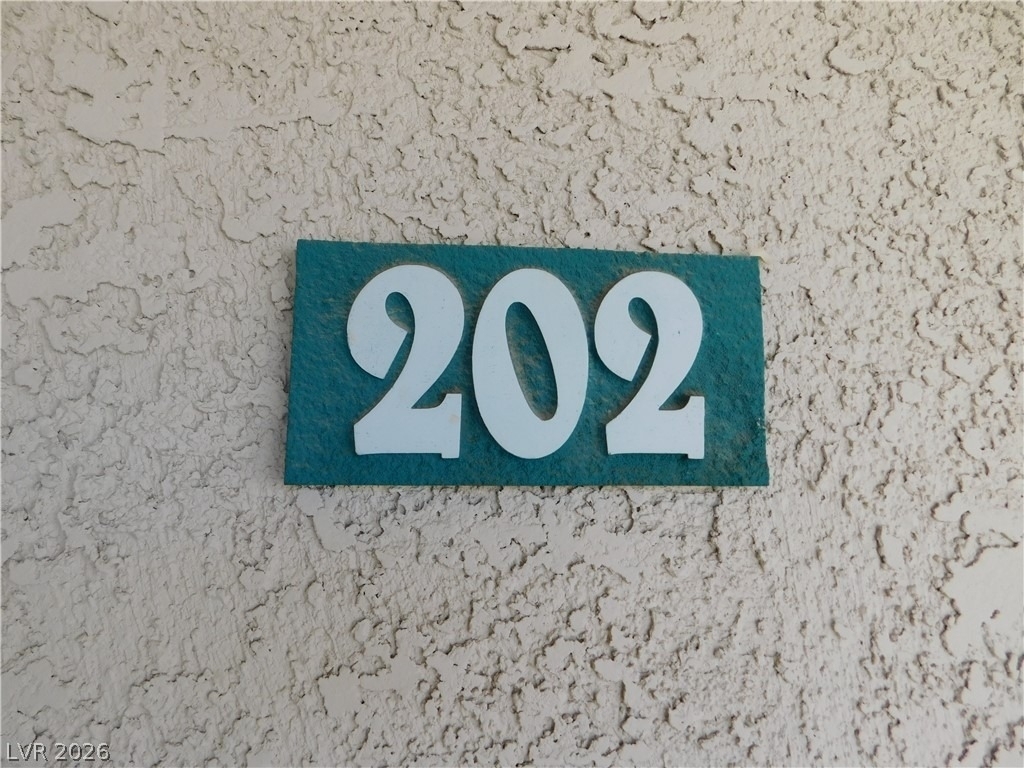 5221 Lindell Road - Photo 3