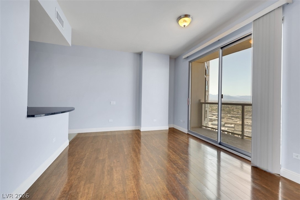 200 W Sahara Avenue - Photo 9