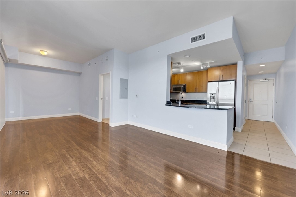 200 W Sahara Avenue - Photo 10
