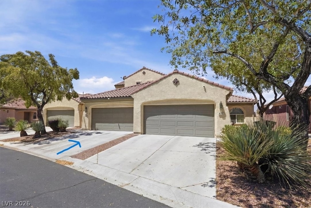 8709 Echo Grande Drive - Photo 1