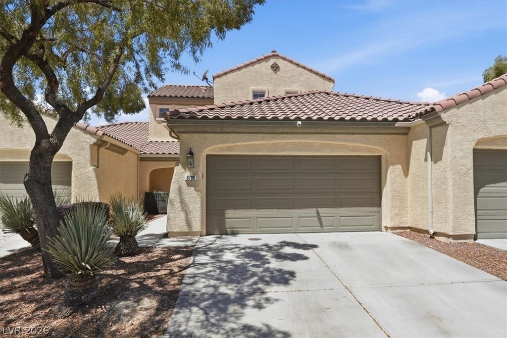 8709 Echo Grande Drive - Photo 0