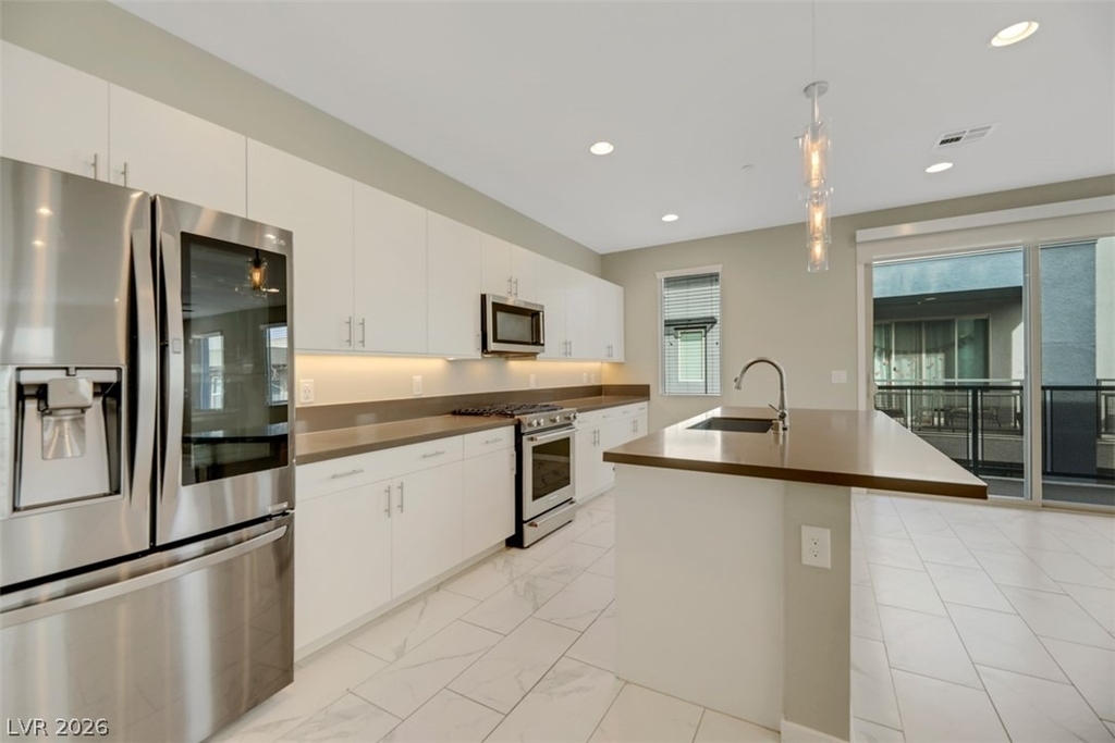 11302 Kraft Mountain Avenue - Photo 4