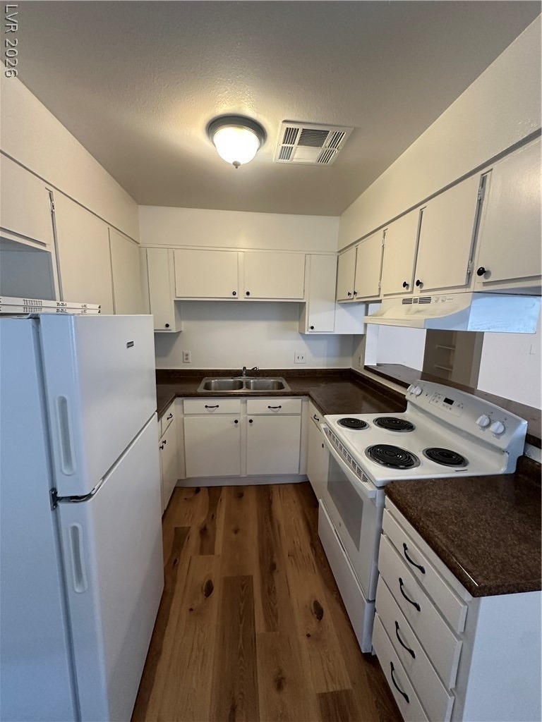 3355 Sylvia Street - Photo 4