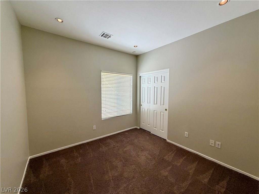 276 Heatherstone Street - Photo 26