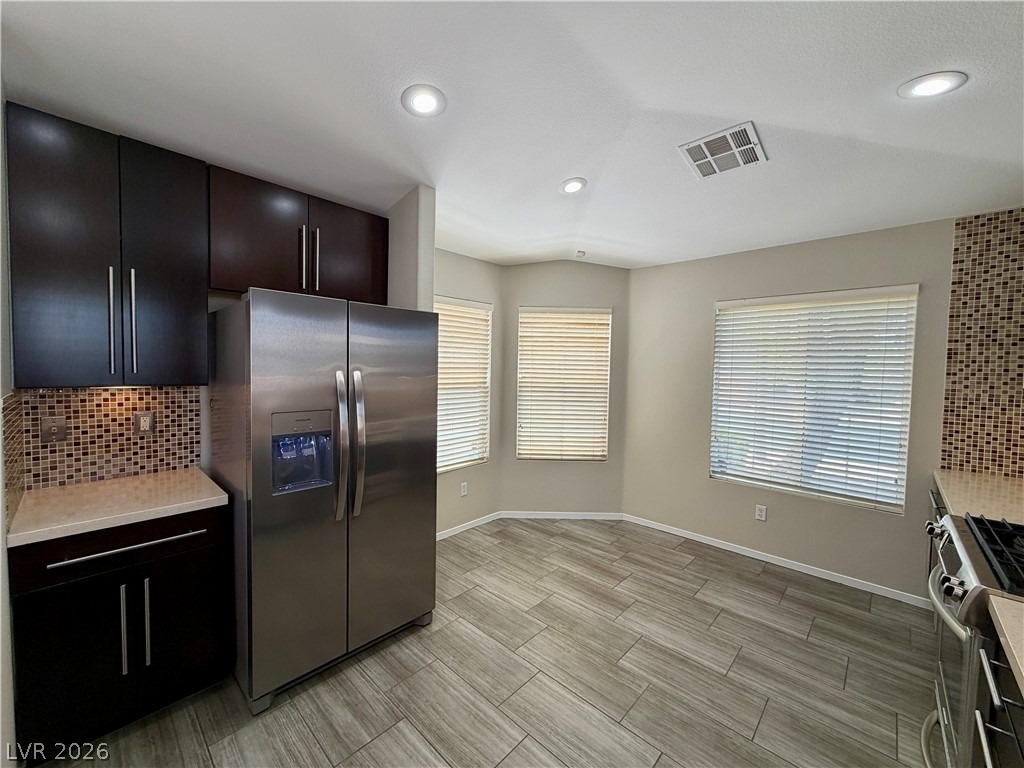 276 Heatherstone Street - Photo 8
