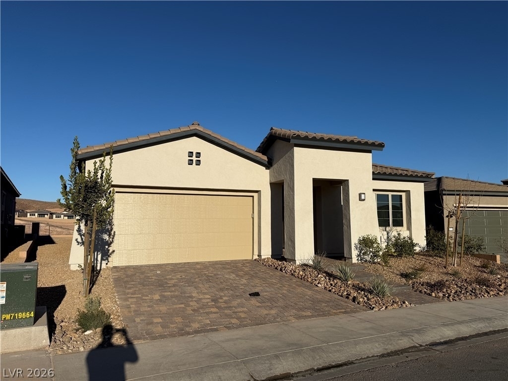 162 Sun Glaze Avenue - Photo 1