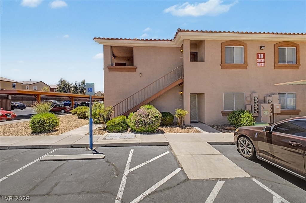 1050 E Cactus Avenue - Photo 3
