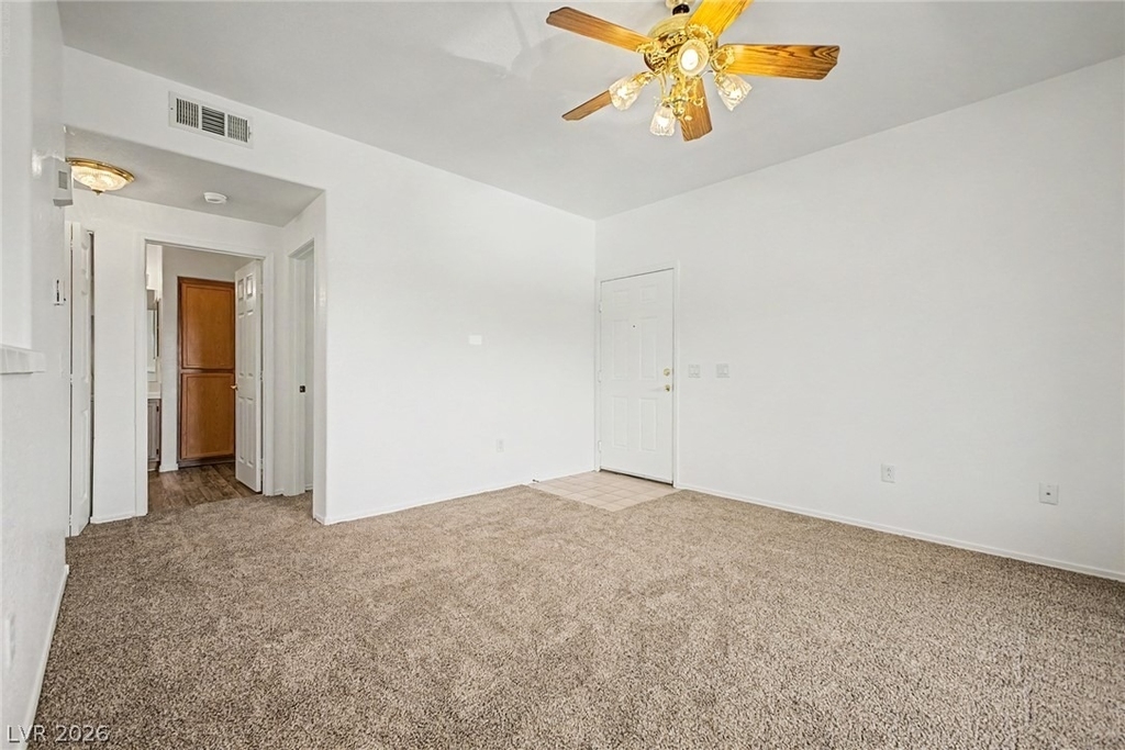 1050 E Cactus Avenue - Photo 4